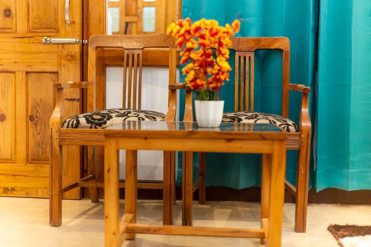 シムラー Golden Oak Bed & Breakfast エクステリア 写真