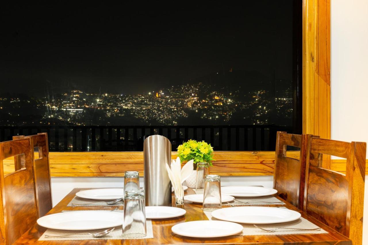 シムラー Golden Oak Bed & Breakfast エクステリア 写真